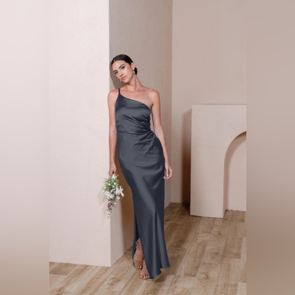 Revelry Dresses & Skirts - Jade Satin Dress in Black, size 6